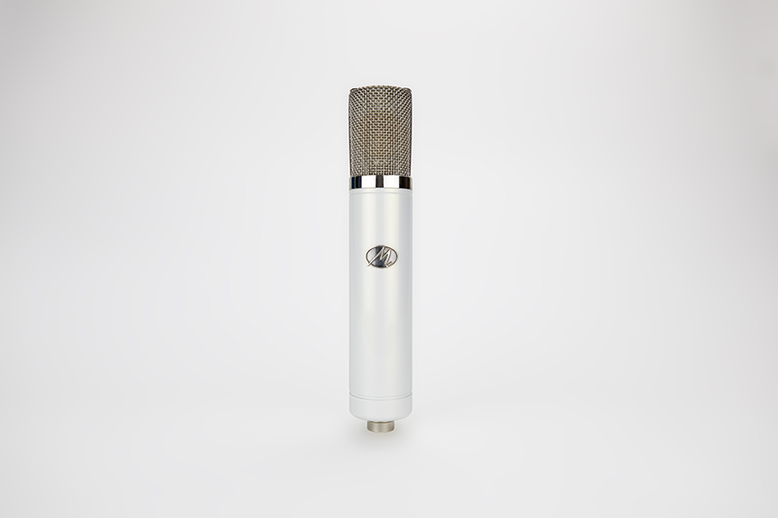 Monheim Microphones Crème tube condenser microphone front shot. Pearlescent white body with silver logo and grill
