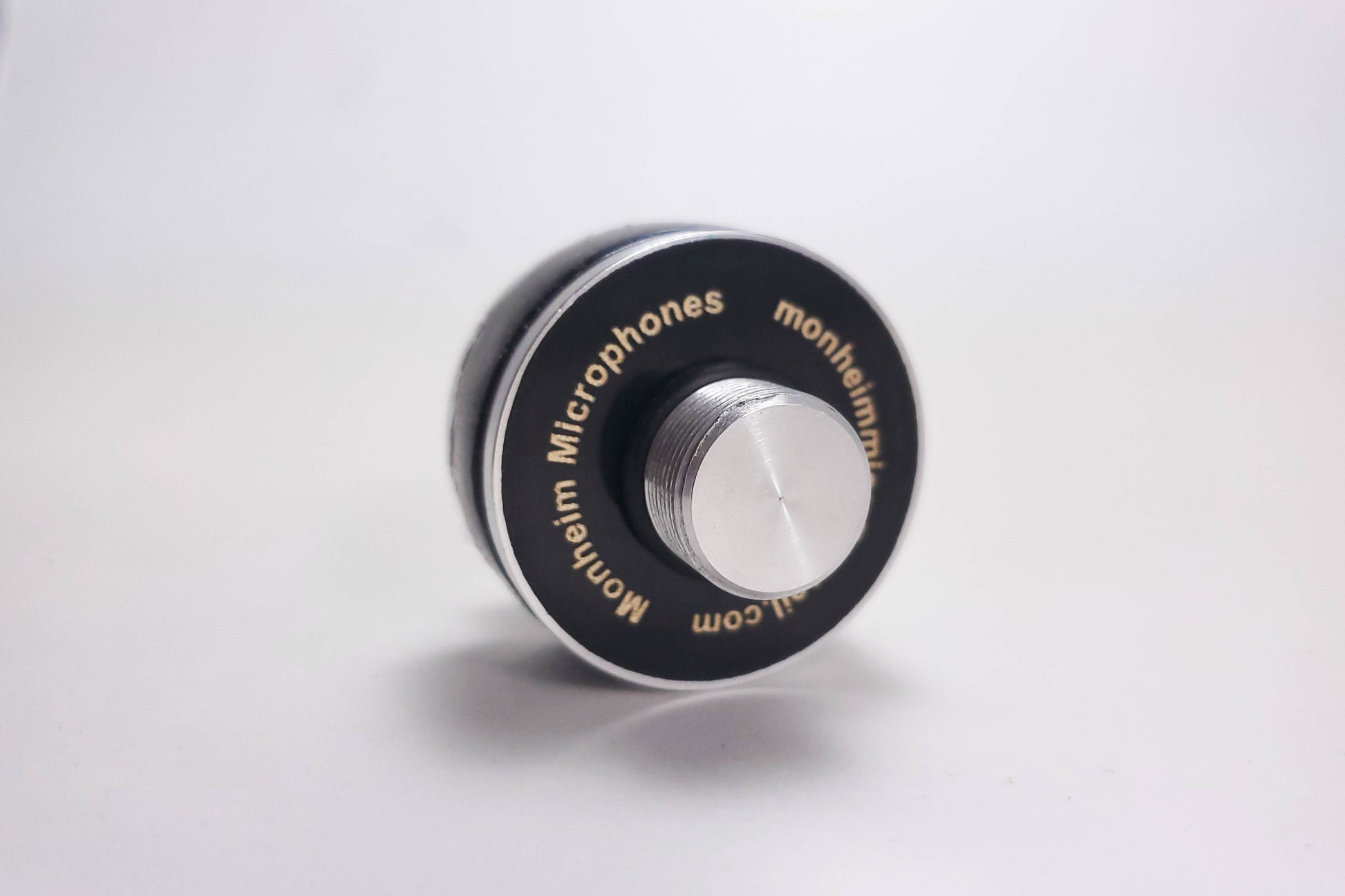 Monheim Microphones custom microphone decoupler main image